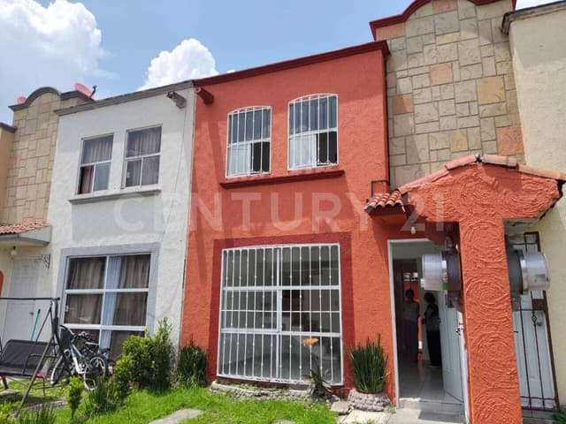 Casa en Venta en Hacienda del Valle II, San Mateo Otzacatipan, Estado de Mexico