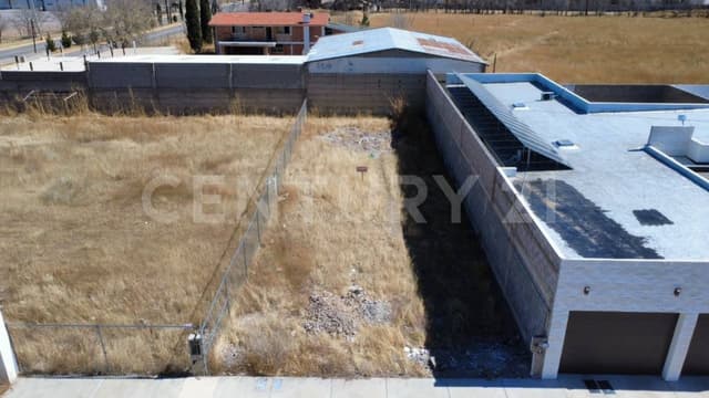 - EN VENTA TERRENO EN AV. VENEZUELA EN CD. CUAUHTEMOC, CHIH