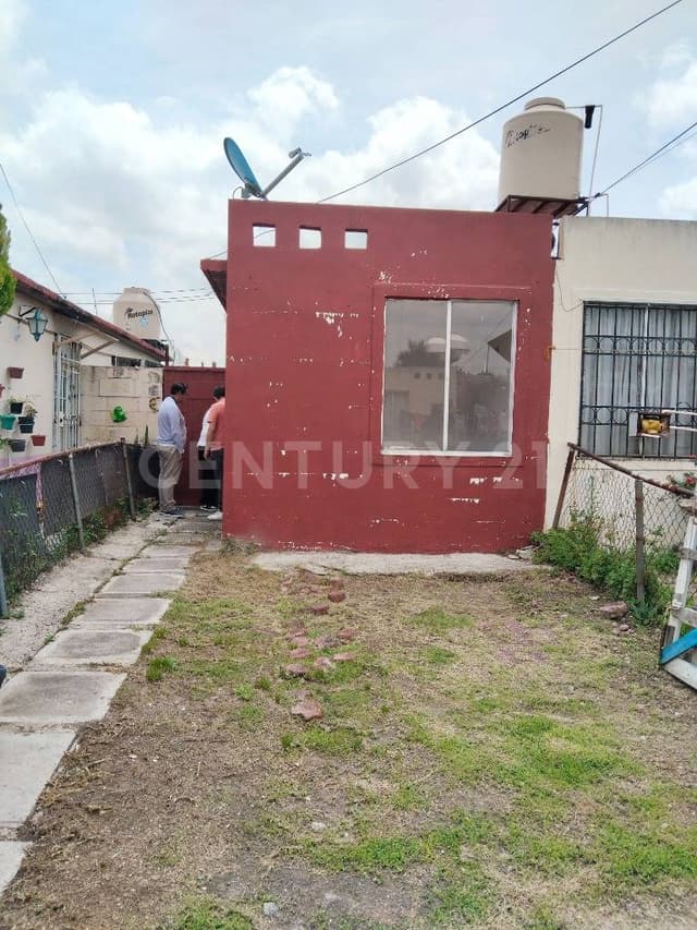 CASA EN VENTA EN HUEHUETOCA