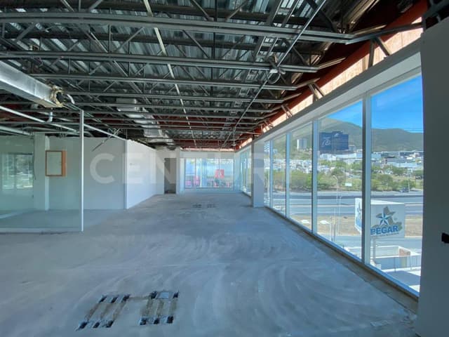 EDIFICIO DE OFICINAS EN VENTA EN MONTERREY, NL, MX, ZONA VALLE ORIENTE.