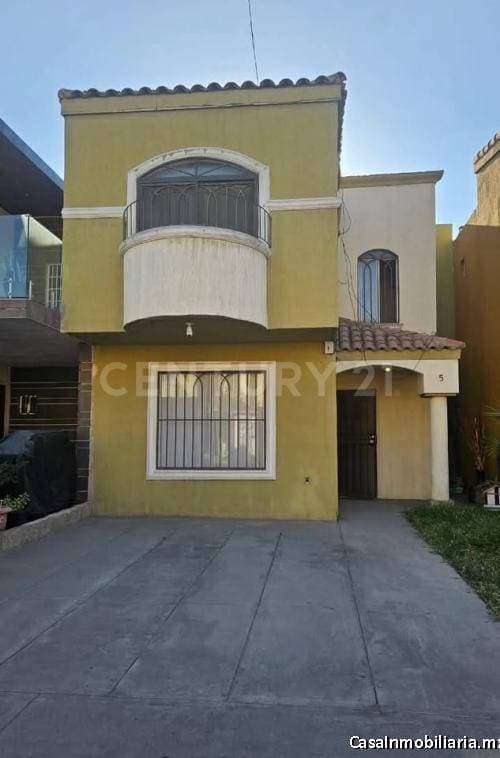 CASA EN VENTA EN RESIDENCIAL ARBOLEDAS TIJUANA B.C.