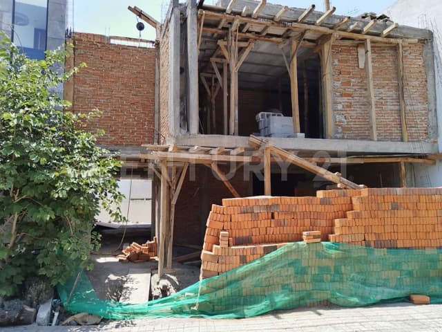 CASA EN VENTA PARQUE SAO PAULO LOMAS DE ANGELOPOLIS 2 HABITACION EN P. BAJA