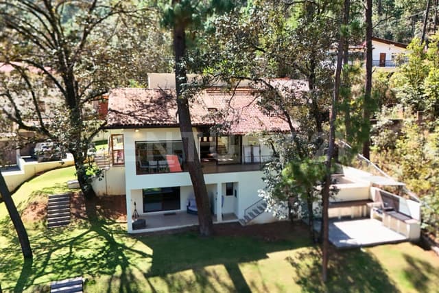 Casa en Venta en Avandaro, Valle de Bravo, Cerro Gordo.