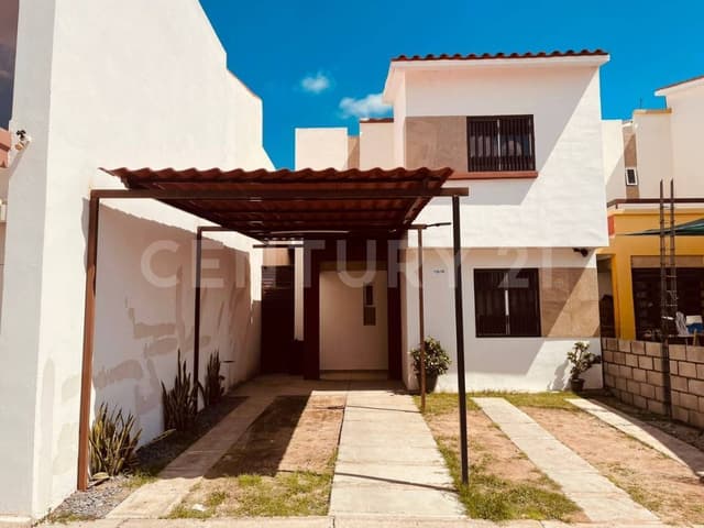 CASA EN VENTA PRIVADA ZONA AEROPUERTO