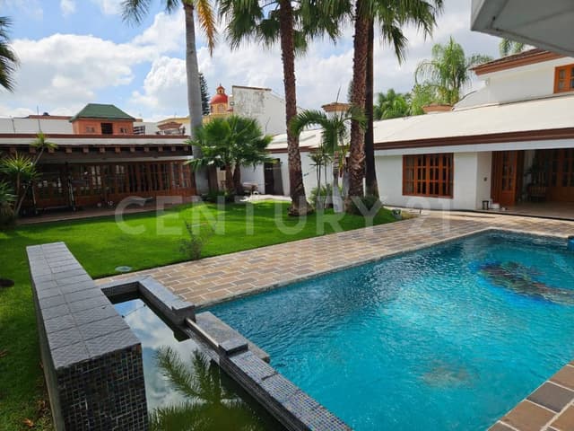 Casa en venta en Jardines del Sol