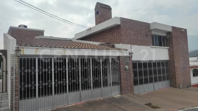 CASA EN VENTA EN COL. CONTRY LA SILLA EN GUADALUPE, N.L.