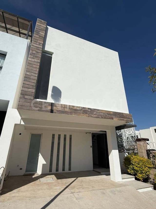 VENTA CASA 3 RECÁMARAS PARQUE MADRID, LOMAS DE ANGELÓPOLIS II, PUEBLA