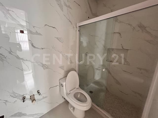 Casa en Venta en Arbolada - A estrenar - Alberca Rooftop 3 Niveles