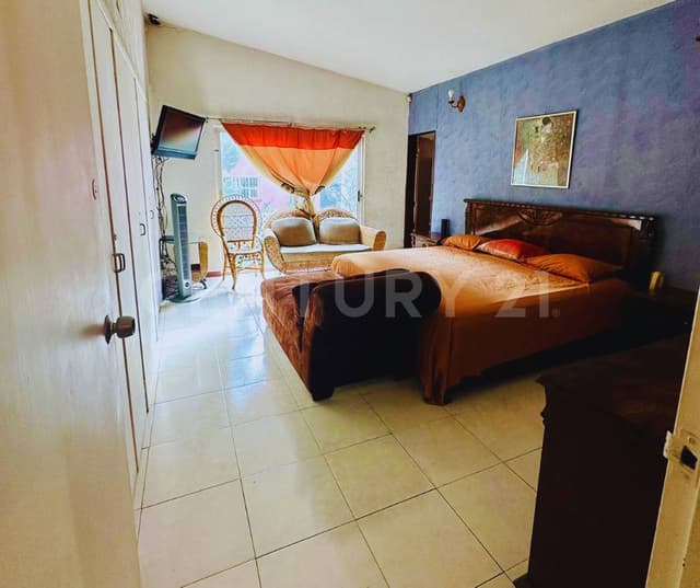 Casa en venta de un piso en Momoxpan.