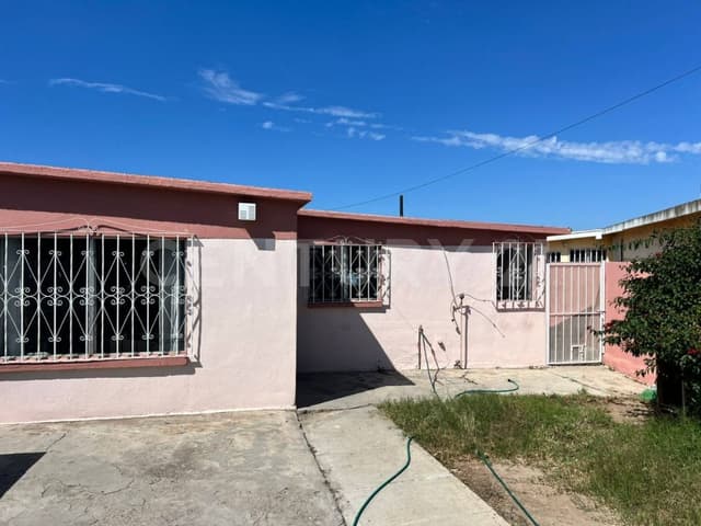 RCV-1473 CASA EN VENTA COL EL MIRADOR, 1 NIVEL