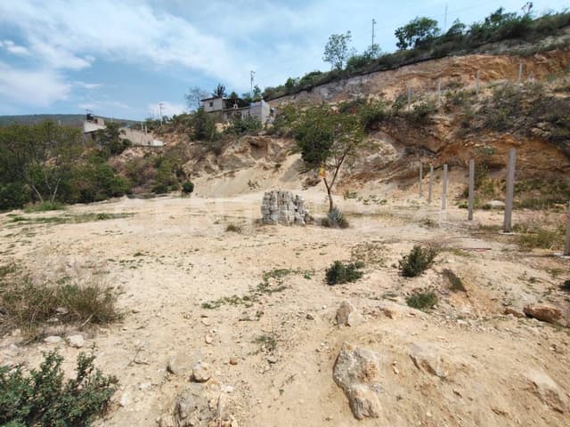 SE VENDE TERRENO EN SANTA CRUZ AMILPAS