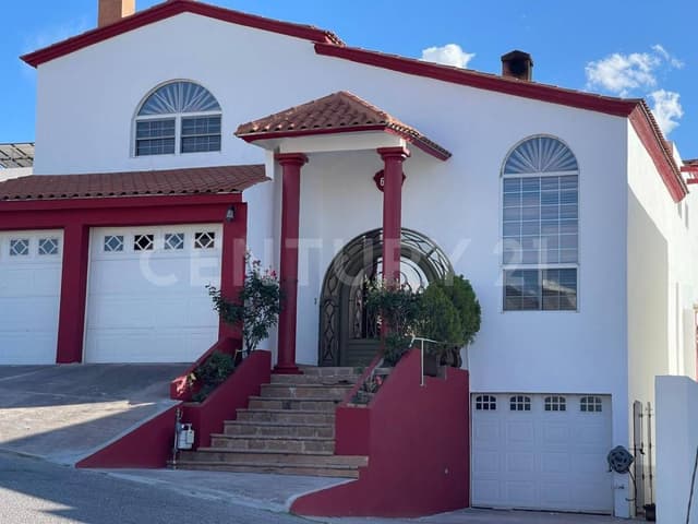 CASA EN VENTA, PUERTA DE HIERRO, CHIHUAHUA