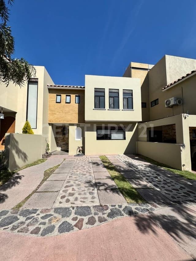 CASA EN RENTA, ZIBATA, EL MARQUES, QUERETARO