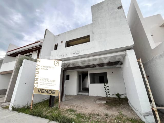 Casa en desarrollo en Venta en Fraccionamiento Residencial Santuaria, Sjr, Qro.