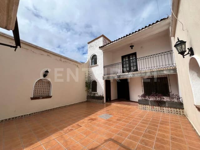 Casa de 3 recamaras en Venta en Centro, San Juan del Río, Querétar