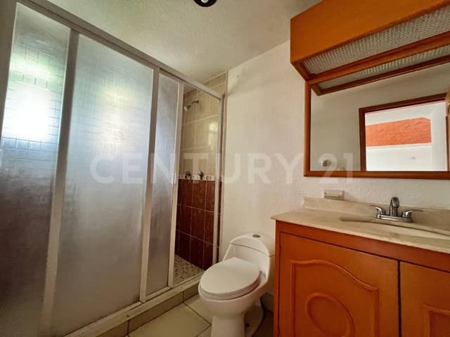 Casa en Venta en Campestre Bugambilias, SJR, Querétaro.