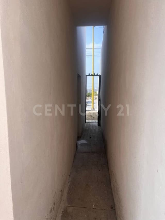 VENTA CASA CERCA DE OTILIO GONZÁLEZ SALTILLO