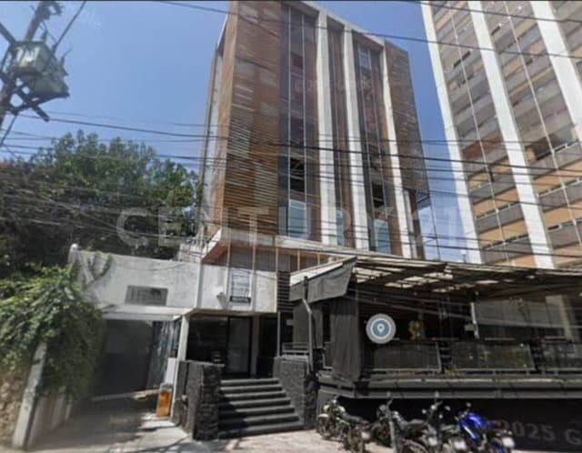 Piso de oficinas en 1er piso, a media cuadra de Barranca del Muerto.