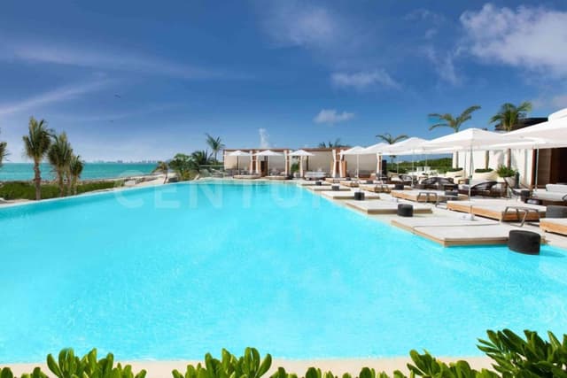 Venta de departamento con Vista al Mar en Puerto Cancún - PM0925