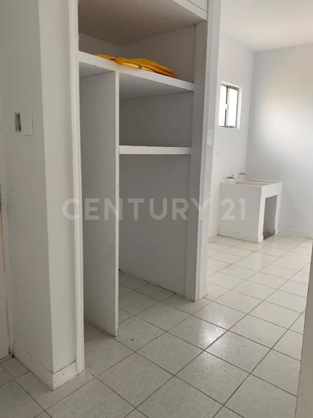 CASA EN VENTA FRACC. LOS ROBLES EN CD. CUAUHTEMOC, CHIHUAHUA.