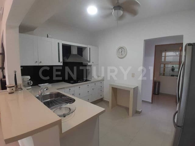 Apartamento en Renta en Isla Paraiso, Zona Hotelera-Cancún C4119