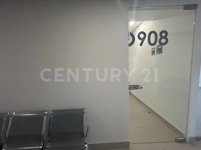 Consultorio en Renta en Proyecto Momentum Centro Sur
