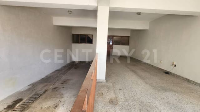 CASA PARA BODEGA EN VENTA EN EL CENTRO DE COLIMA
