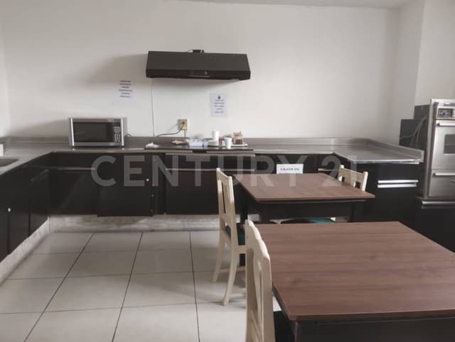 SE RENTA 2 OFICINAS SOBRE BLVD COSS EN SALTILLO