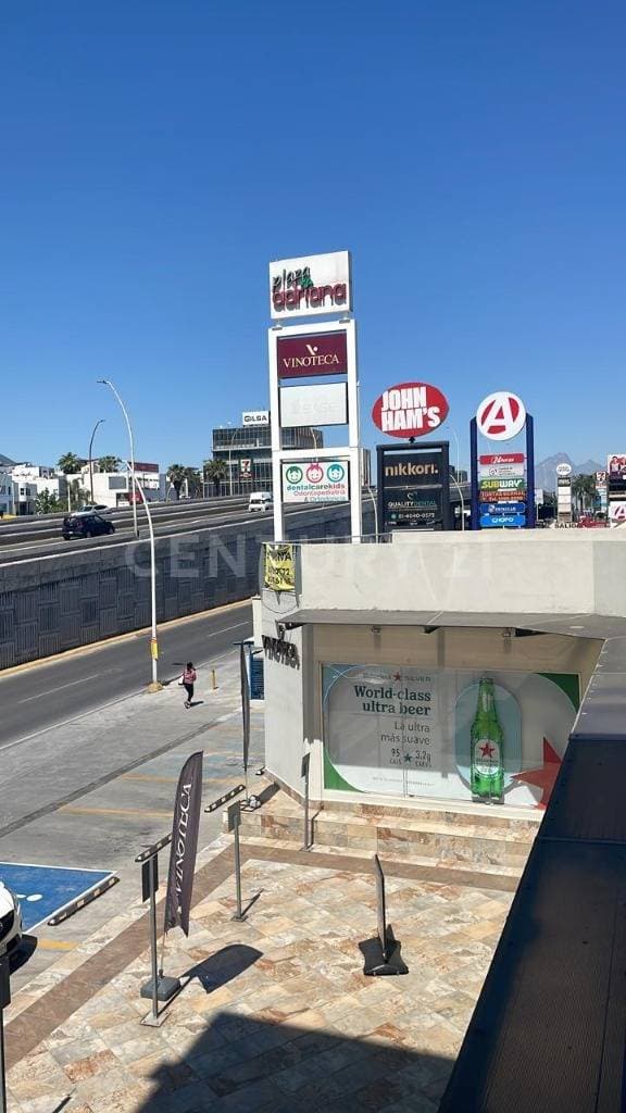LOCALEN RENTA EN 5TO SECTOR CUMBRES,MONTERREY,NUEVO LEON