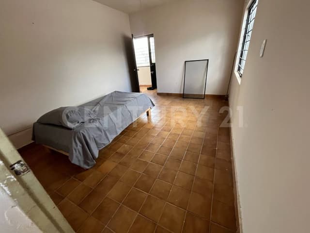 CASA EN VENTA EN COL. VALLE DEL HUAJUCO EN MONTERREY