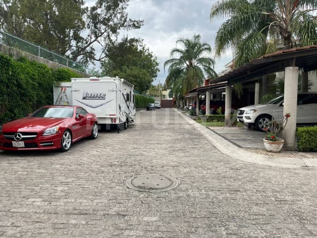 Casa en venta, en Fracc. Campestre los Pinos, Zapopan, Jal.