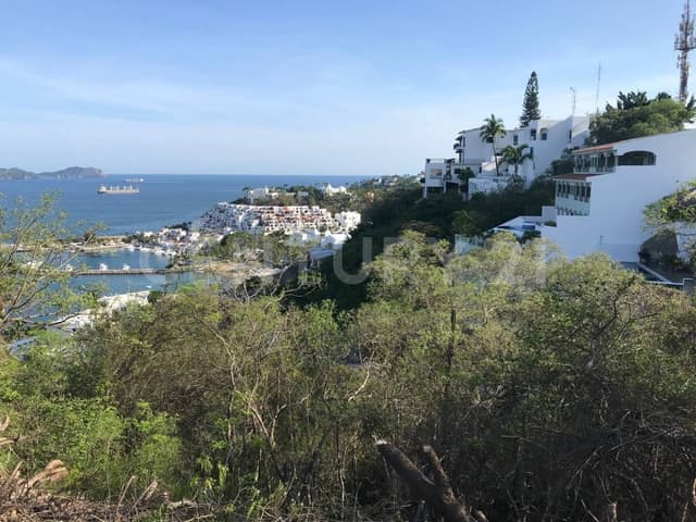 Terreno frente al Mar en Península de las Hadas