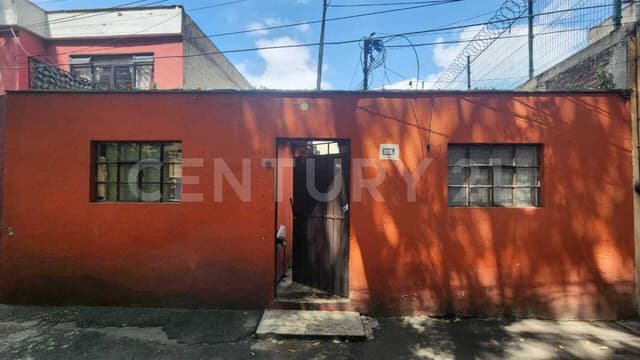 Propiedad con 8 Mini Departamentos en Azcapotzalco, Ciudad de México