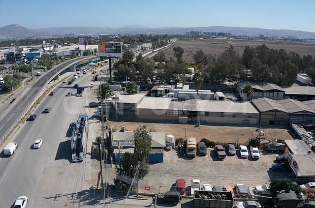 TERRENO COMERCIAL EN RENTA EN OTAY AEROPUERTO, TIJUANA BAJA CALIFORNIA.