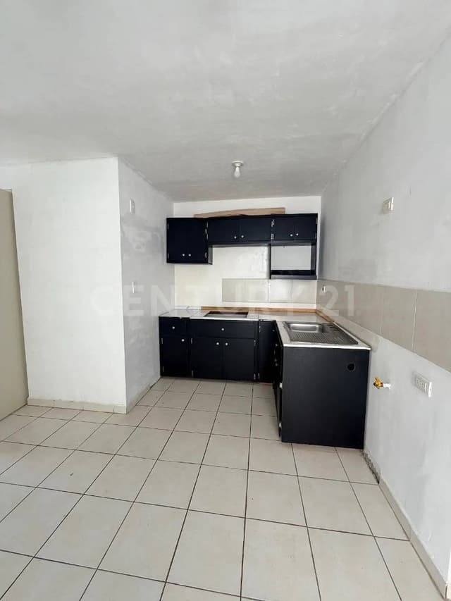 CASA EN VENTA EN COL. ASTURIAS RESIDENCIAL EN APODACA, NUEVO LEON