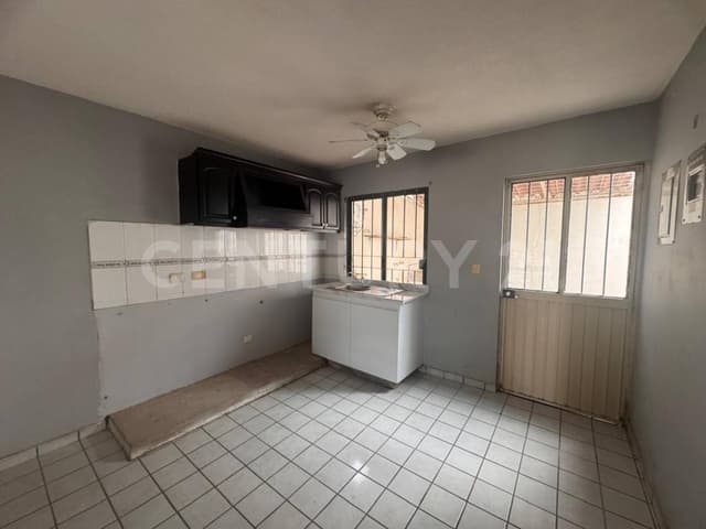 CASA EN VENTA EN LOMAS DEL SOL ELITE