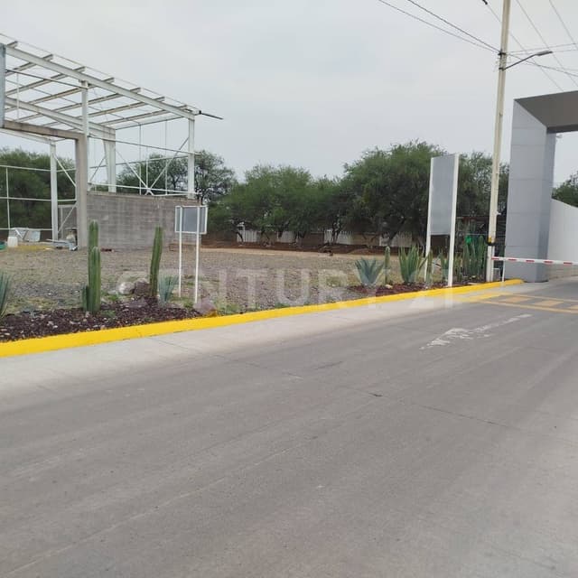 TERRENO PARA LOGÍSTICA Y ALMACENAMIENTO