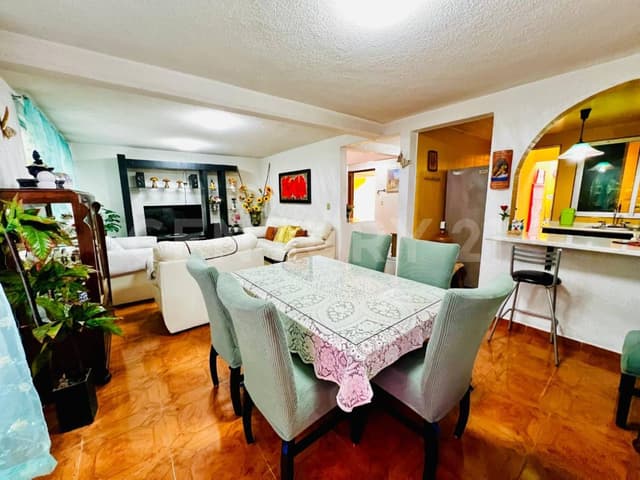 CASA EN VENTA EN COMUNEROS DE SANTA ÚRSULA, TLALPAN, CDMX