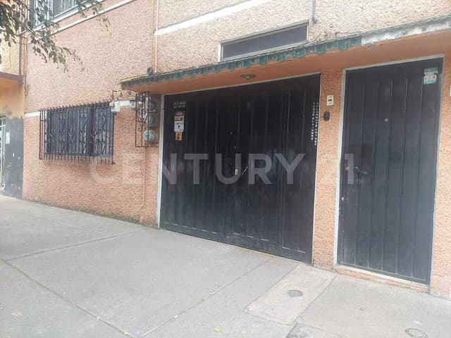 Se Renta departamento en Av. El Rosario