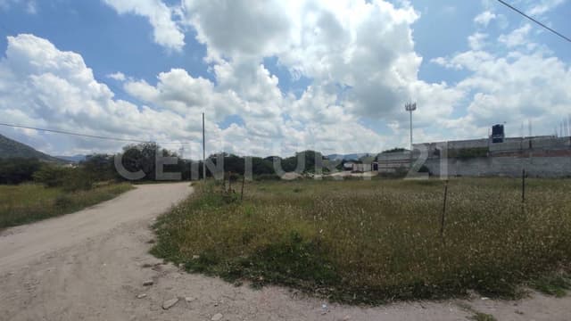 Terreno en Venta en Paseo de Xhosda, San Juan del Río, Querétaro.