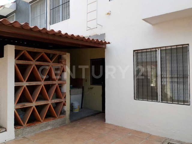 Casa en venta en Villas Bugambilias, Villa de Alvarez, Col.