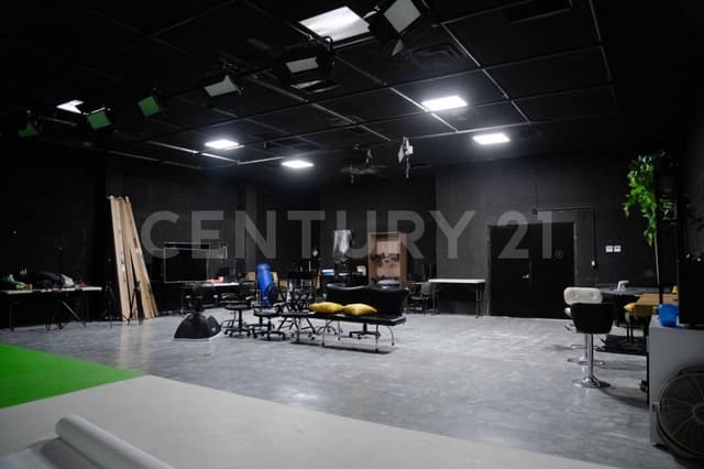 OFICINA COMERCIAL EN RENTA | RES. SAN AGUSTIN | SAN PEDRO GARZA GARCIA