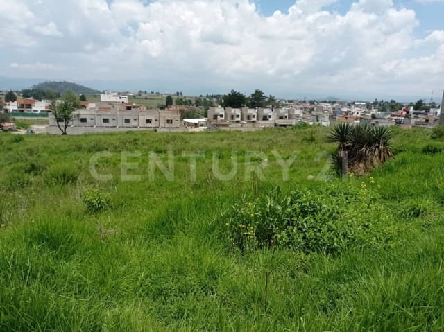 Terreno en Venta en Santa Cruz Ocotlán, Metepec, Estado de México