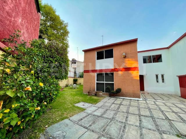 Casa en condominio en venta en Calzada de Tlalpan, Col. Santa Úrsula Coapa