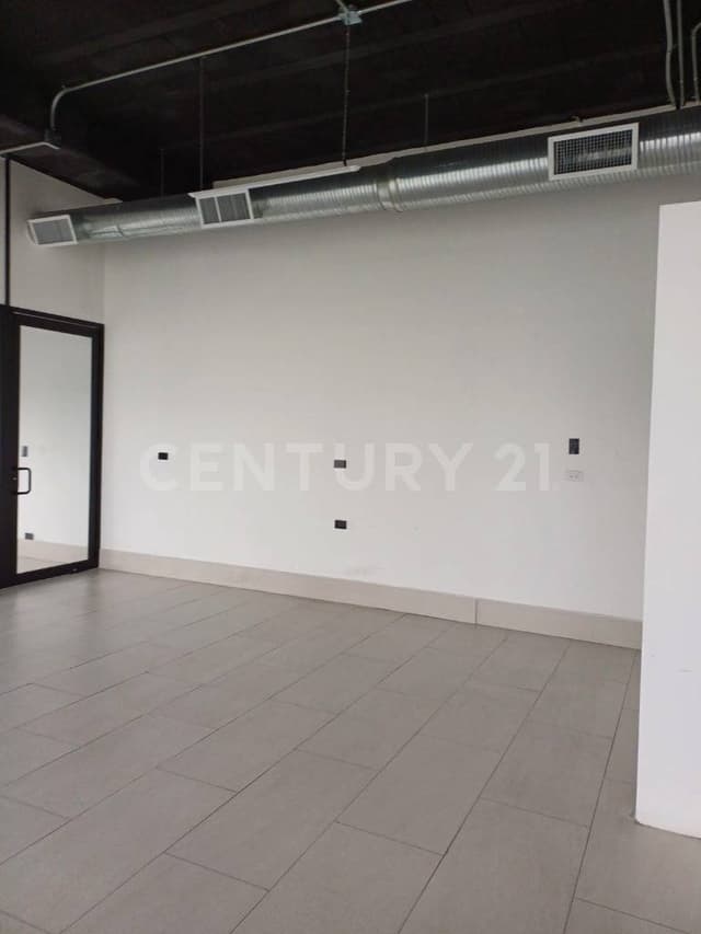 RENTA OFICINA ADECUADA EN DISTRITO V EN SALTILLO