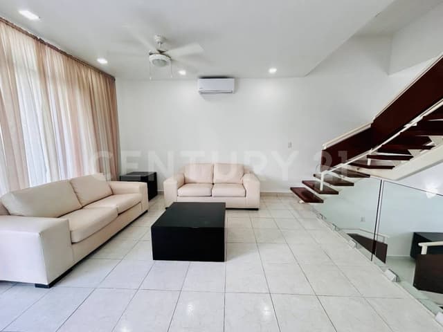 Casa remodelada con alberca privada en SM 11 — Airbnb / VACACIONAL / familiar.