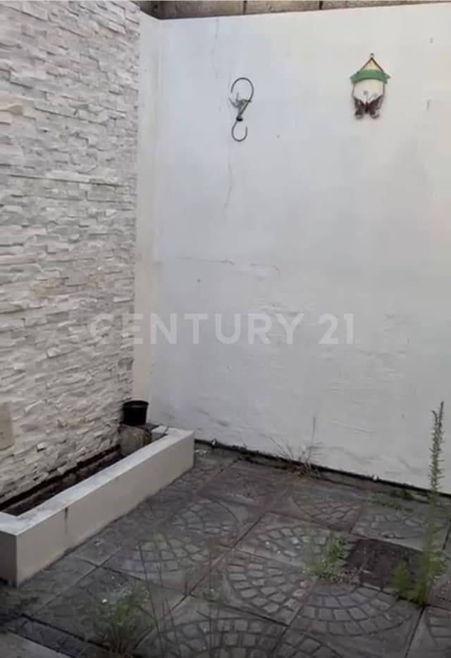 Venta de Casa en dos niveles en Privadas San Fernando