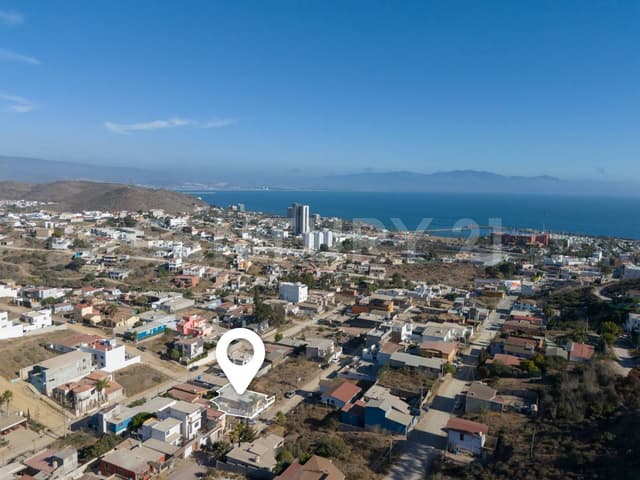 Casa con Depto. en Venta en Fracc. Pedregal Playitas, Ensenada, Baja California