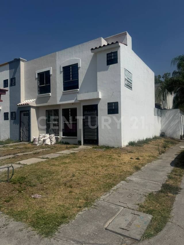 Casa en venta, Col. Villa Fontana, Tlaquepaque, Jal.