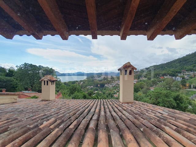 CASA EN RENTA, VALLE DE BRAVO